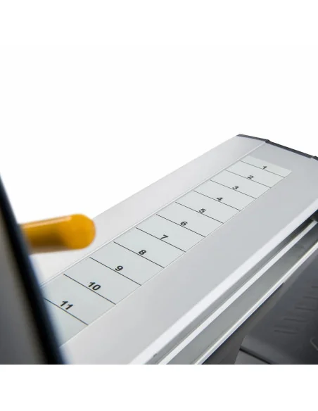 Vélo Semi-Allongé - RECUMBENT BIKE PRO CR800+ SPIRITFITNESS 