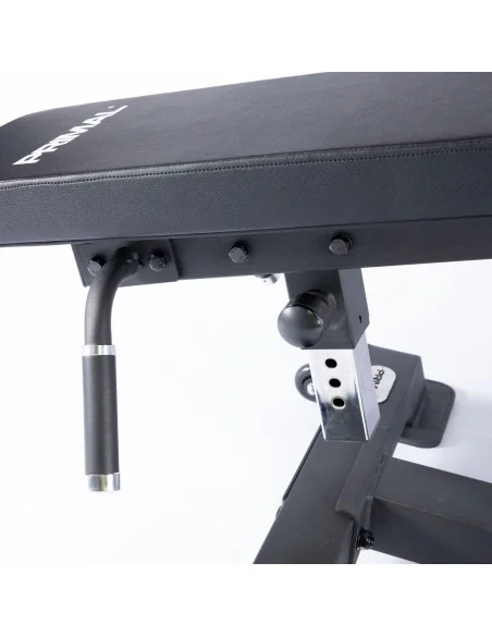 Extension des jambes et curl des jambes en position couchée de la série Primal Pro avec plaques de charge. 