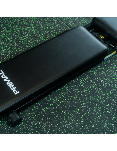 Banc de musculation ajustable et pliable de la série Primal Personal. 