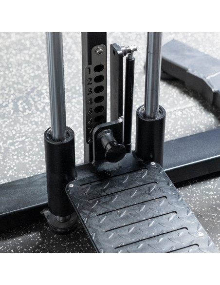 Série Primal Performance, machine à charger des poids pour curl ischio-jambiers debout ISO. 