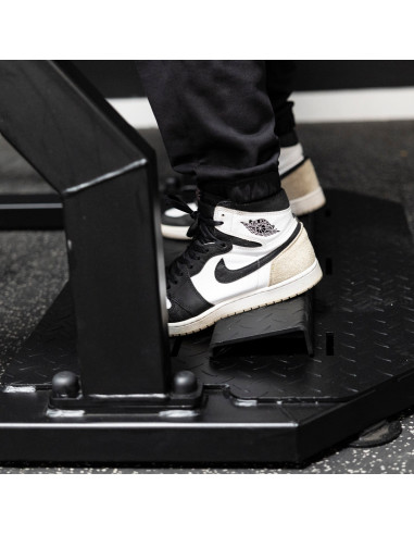 Série Primal Performance avec chargement de plaques pour squat de puissance ISO 